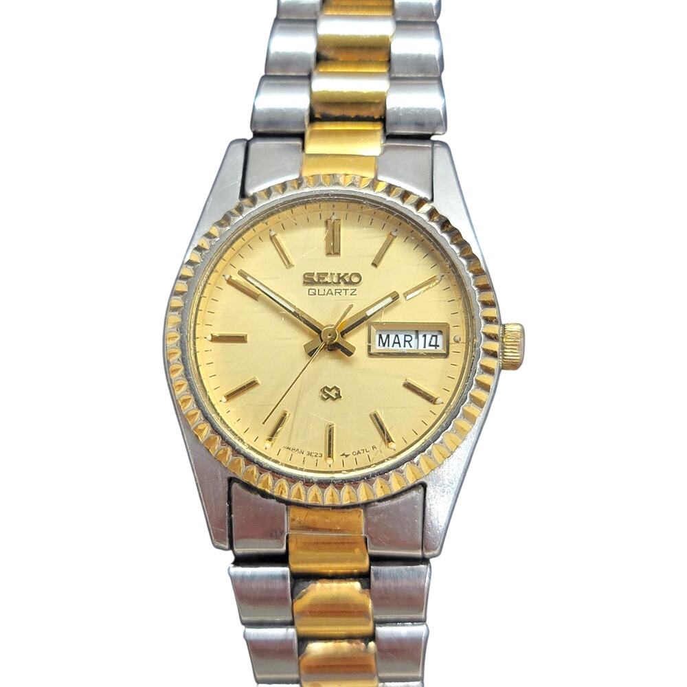 Vintage Seiko SQ Womens Watch Two Tone Day Date Fluted Bezel 3E23-0A60 Works